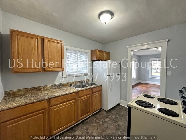 Building Photo - 2208 Marcus-