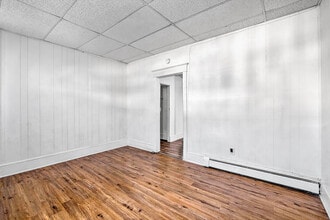 Building Photo - 224 Cumberland St