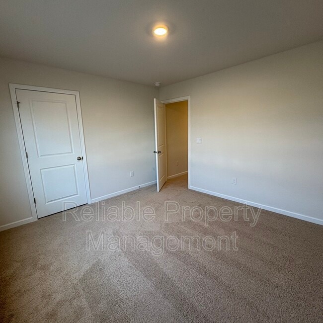 Building Photo - 96 Black Crk Dr