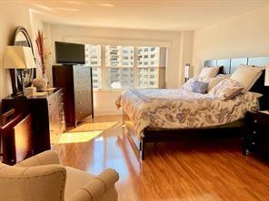 Building Photo - 5000 N Ocean Blvd