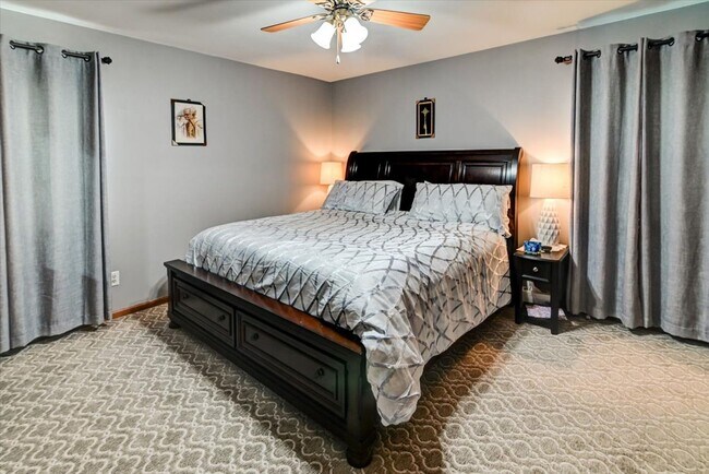 Building Photo - 1214 Carpenter St