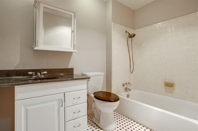 Building Photo - 1308 Grinnell Dr
