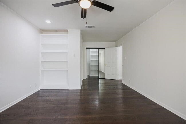 Building Photo - 5614 Indian Cir