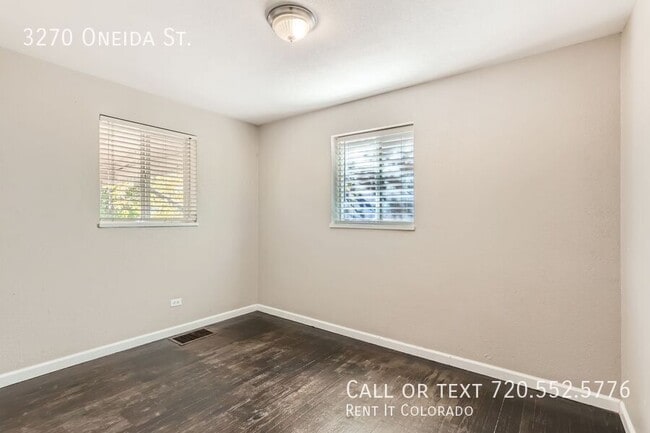 Building Photo - 3270 Oneida St