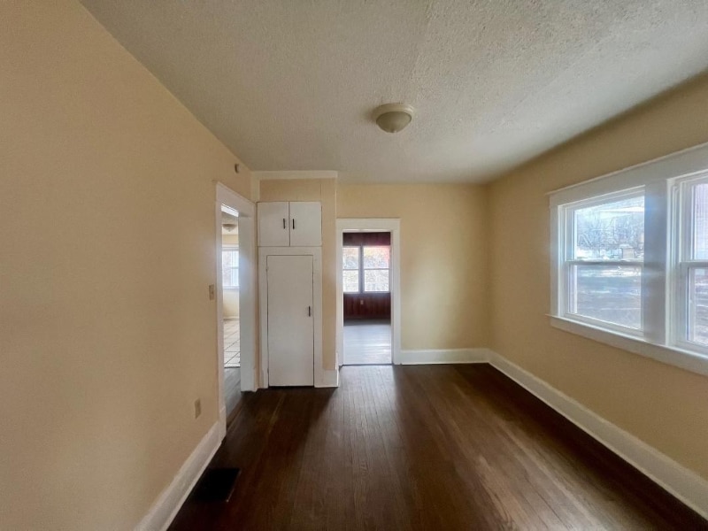 Building Photo - 933 Sandusky Ave