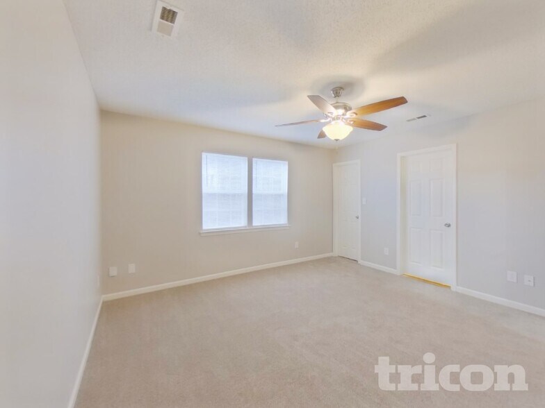 Building Photo - 7948 Travers Run Dr