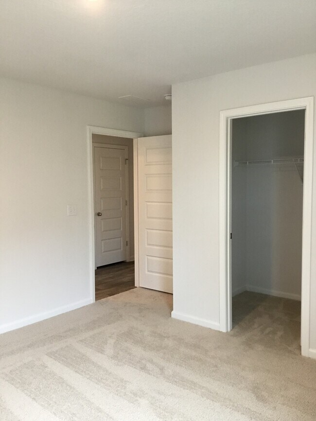 Building Photo - Beautiful 3/2 Family home in Beulah- Close to Navy Federal Credit Union Main Campus!