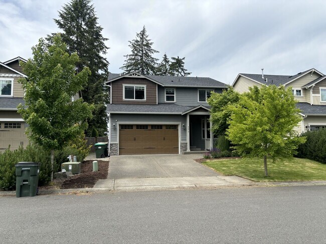 Building Photo - Stunning 4 Bed Yelm Home with Vaulted Ceilings & Modern Amenities!
