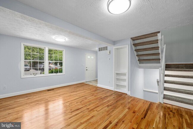 Building Photo - 1632 Barnstead Dr