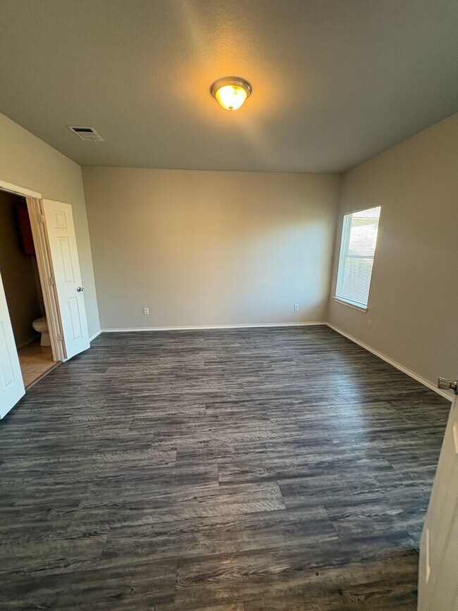 Building Photo - ? For Lease in Manor, TX! ?