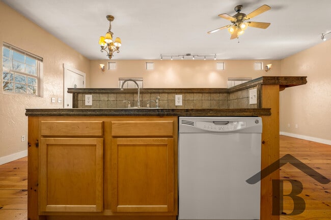 Building Photo - 1522 S Tuscany Ct