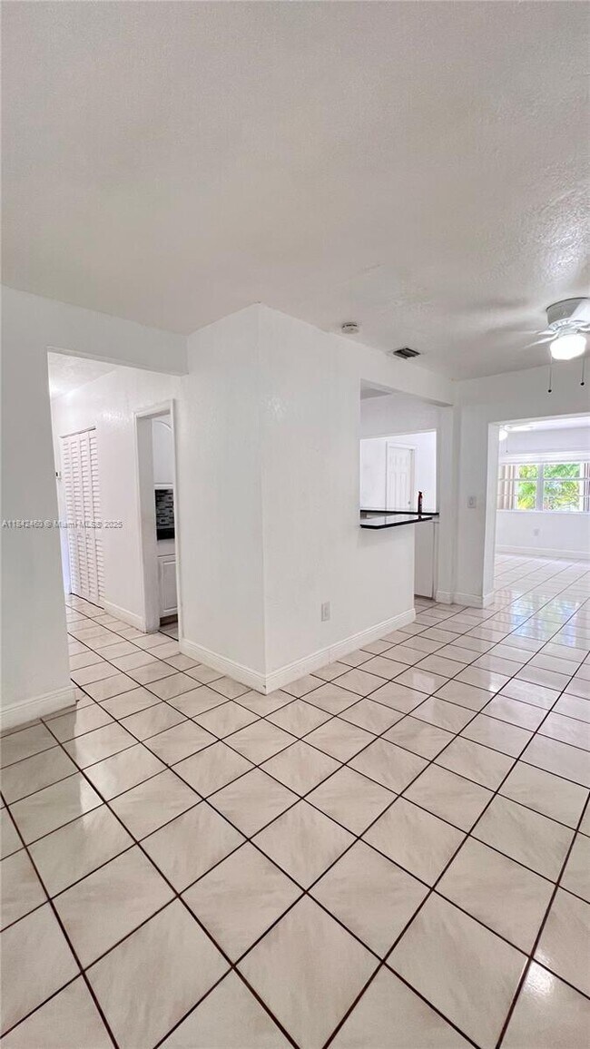 Building Photo - 7380 SW 36th St