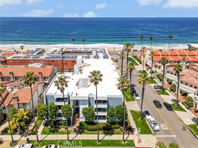 Building Photo - 1201 S Catalina Ave