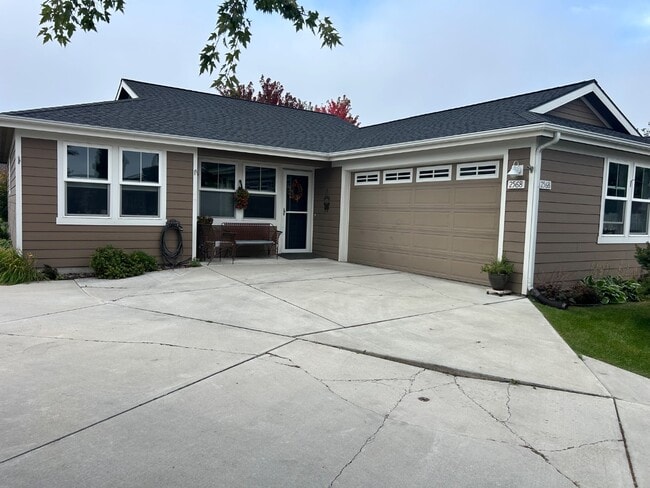 Building Photo - 2568 Freedom Lp