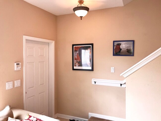 Building Photo - 480 Cabernet Pl