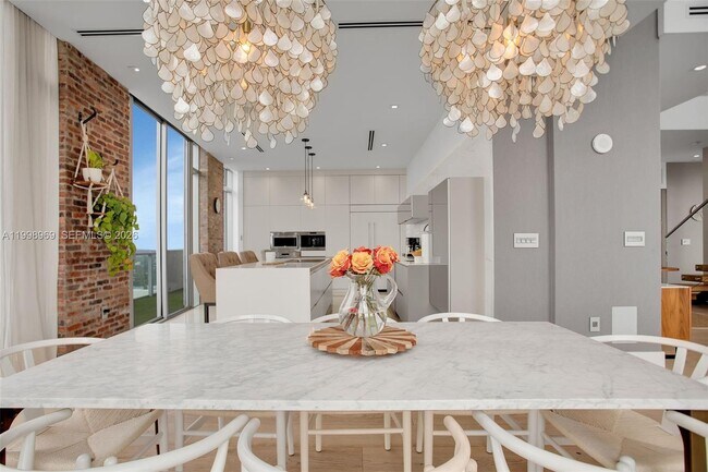 Building Photo - 3301 NE 1st Ave