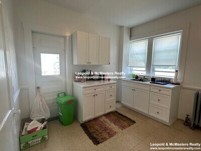 Building Photo - 18 Medfield St