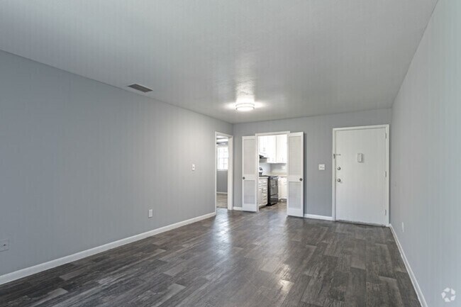 Interior Photo - Heritage at Temple Terrace