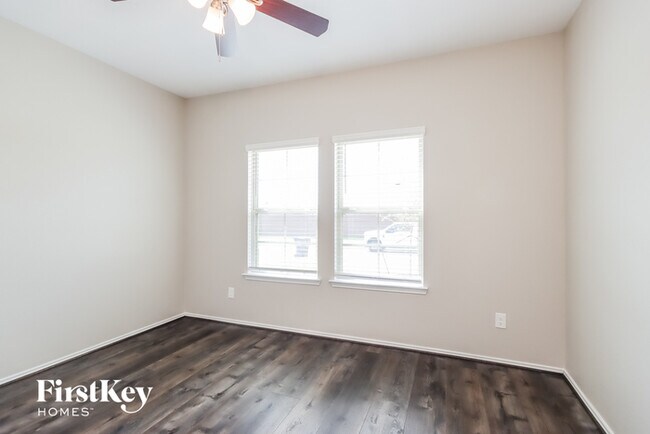 Building Photo - 15271 Timber Preserve Ln