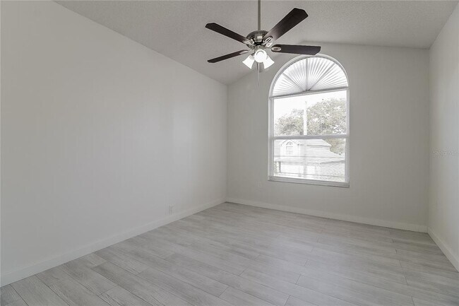 Building Photo - 1600 Taylorwood Dr