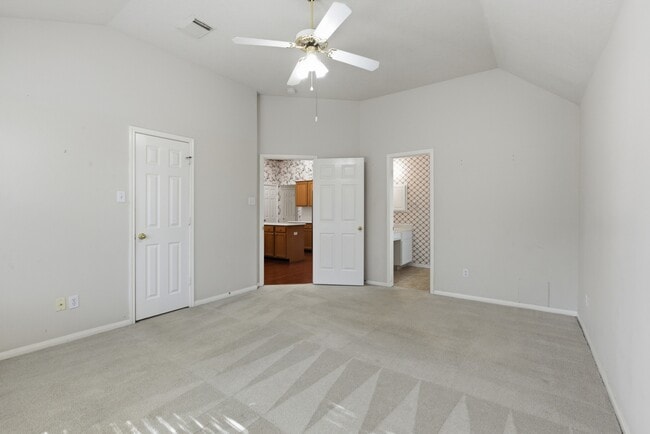 Building Photo - 18014 Still Springs Ct