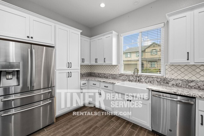 Building Photo - 4166 Hydo Lk Wy