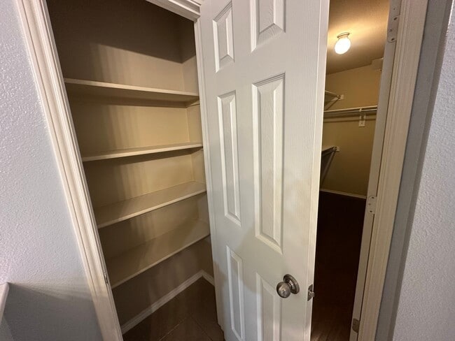 Building Photo - 1813 Balsam Gap