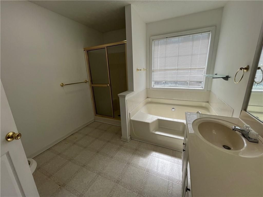 Building Photo - 54 Oxford Brook Way