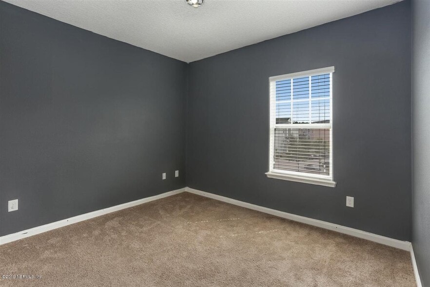 Building Photo - 4908 Key Lime Dr