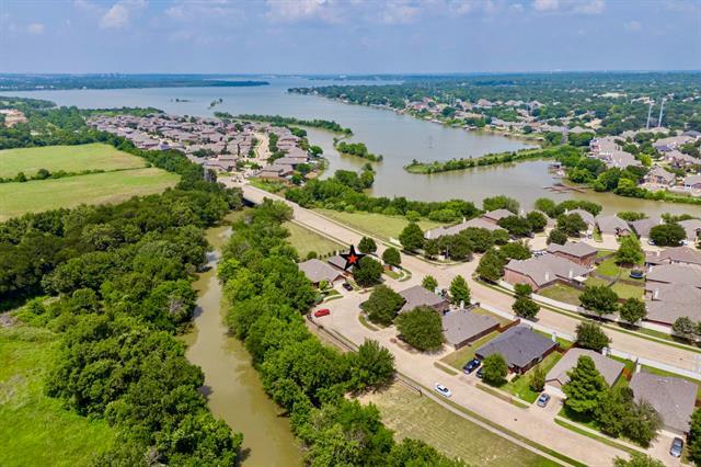 Building Photo - 7809 Enchanted Isle Dr