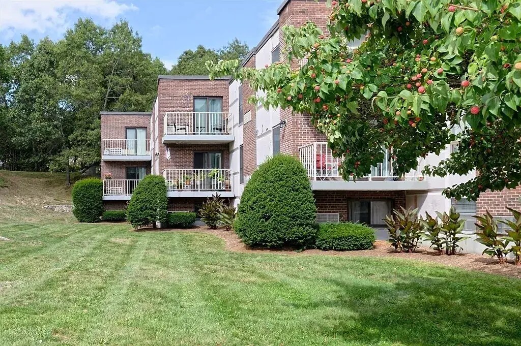 Building Photo - 147 Turner Rd