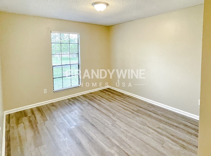 Building Photo - 553 Edward Rutledge St