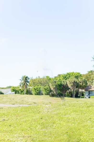 Building Photo - 2403 Lowson Blvd