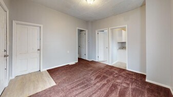 Building Photo - 3332 Walton Ave