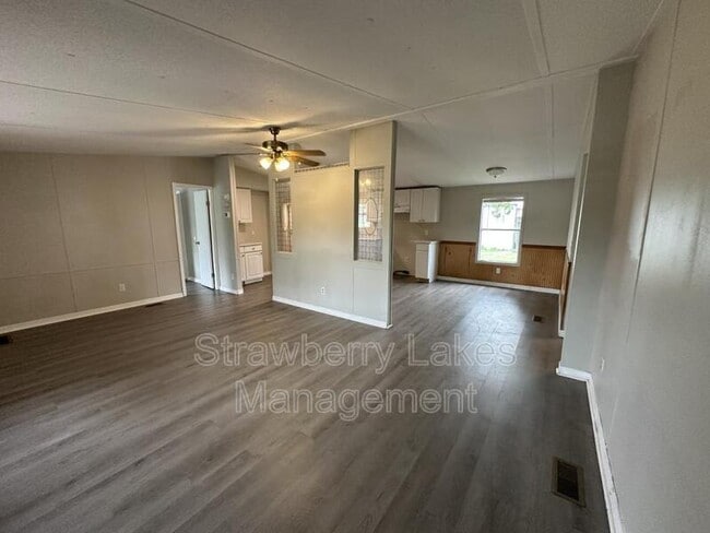 Building Photo - 10317 S County Rd 39