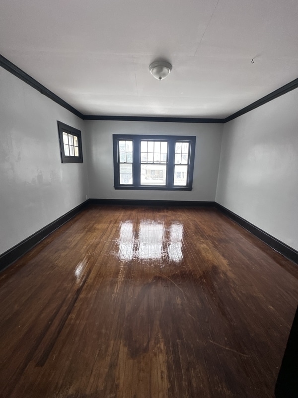 Building Photo - 1442 W 101st St