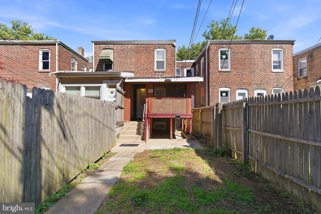 Building Photo - 71 Amboy Ave