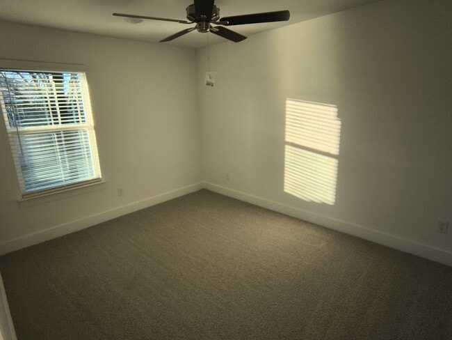 Building Photo - 1110 S College Ave