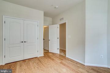 Building Photo - 612 Totten Pl NE