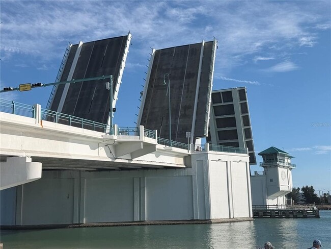 Building Photo - 200 140th Ave E