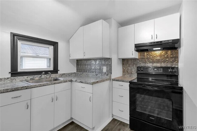 Building Photo - Callodine- 2 unit