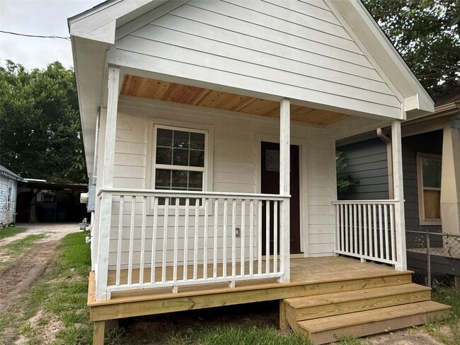 Building Photo - 7514 Avenue H