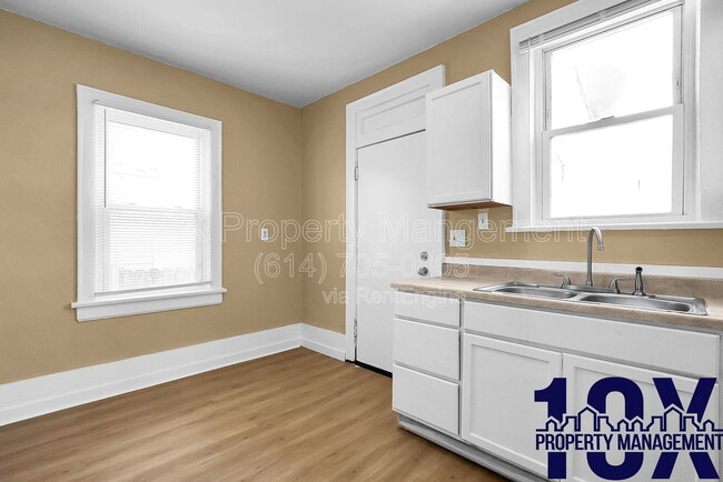 Building Photo - 2545 Sullivant Ave