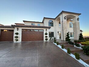 Building Photo - 719 Townsend Ct