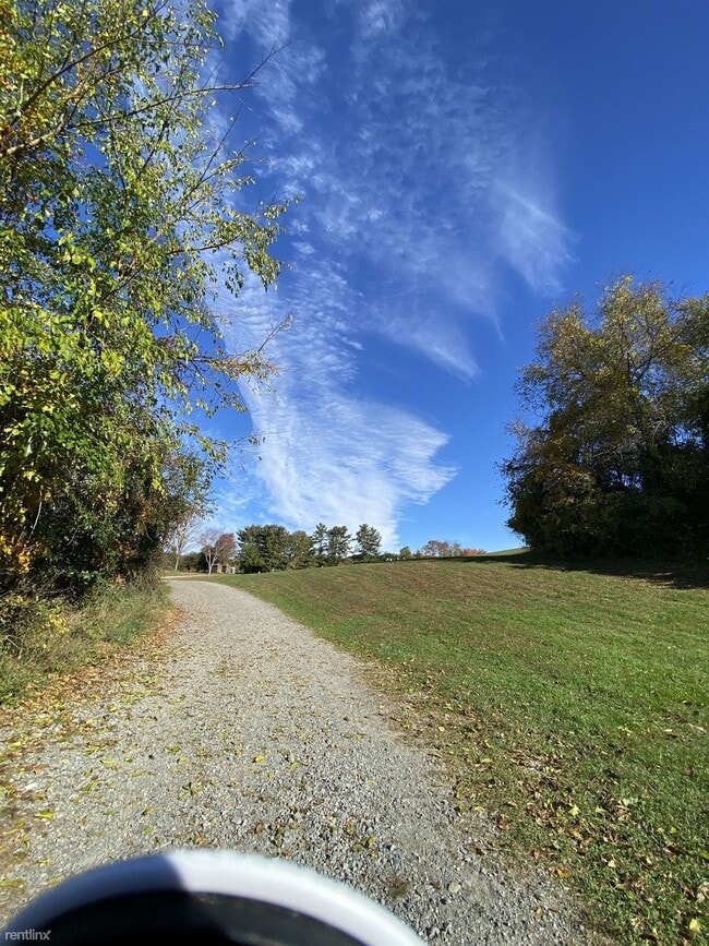 Building Photo - 1 br, 1 bath Condo - 400 New River Road 307