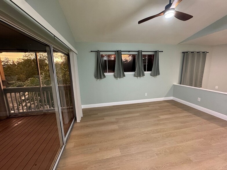Building Photo - 470 S Pin Oak Pl