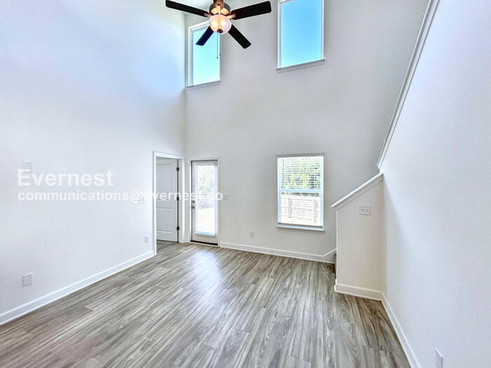 Building Photo - 799 Coopers Wy