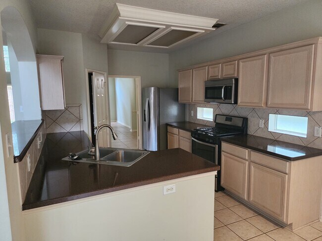 Building Photo - 5518 Morgan Park Ln