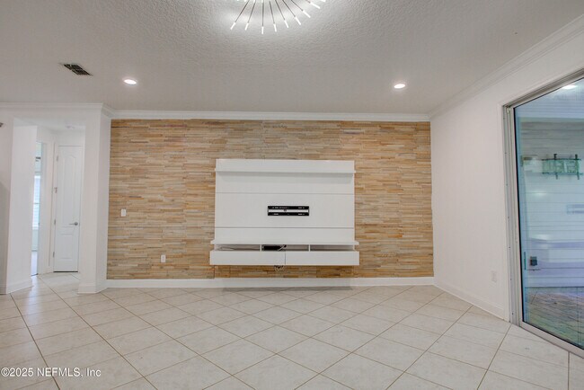 Building Photo - 174 Antilles Rd