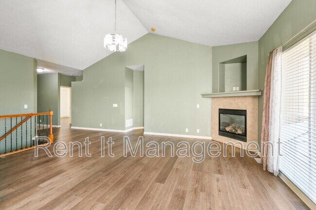 Building Photo - 7425 N 77th Ave